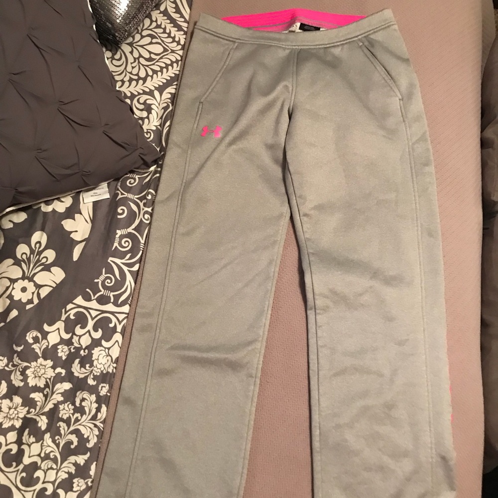 Girl’s Under Armor sweat pants